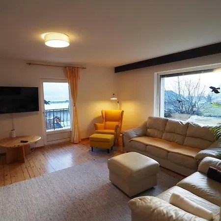 Hillside Hideaway Apartment Tschoran Exterior photo